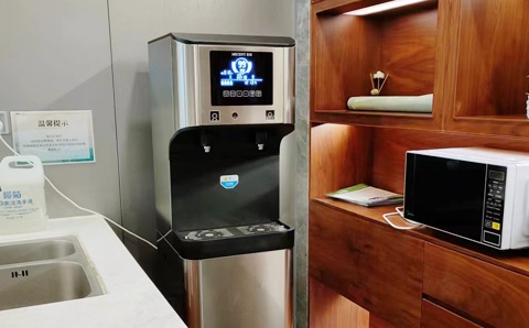 北京某某多嬴有限公司-采購企業商用直飲機案例